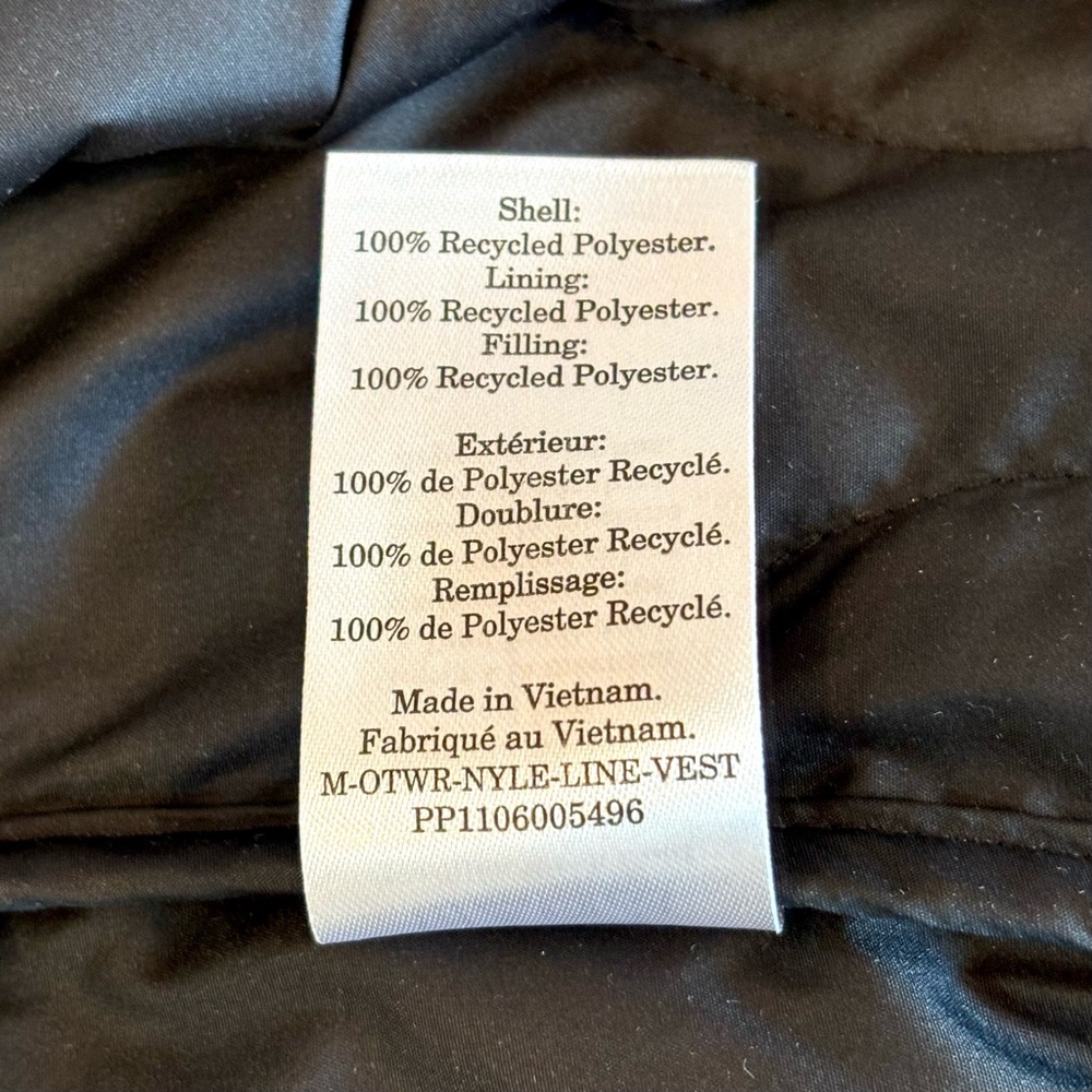 Everlane ReNew Quilted Black Liner Vest Medium Primaloft Zip Puffer Lightweight - Picture 9 of 10